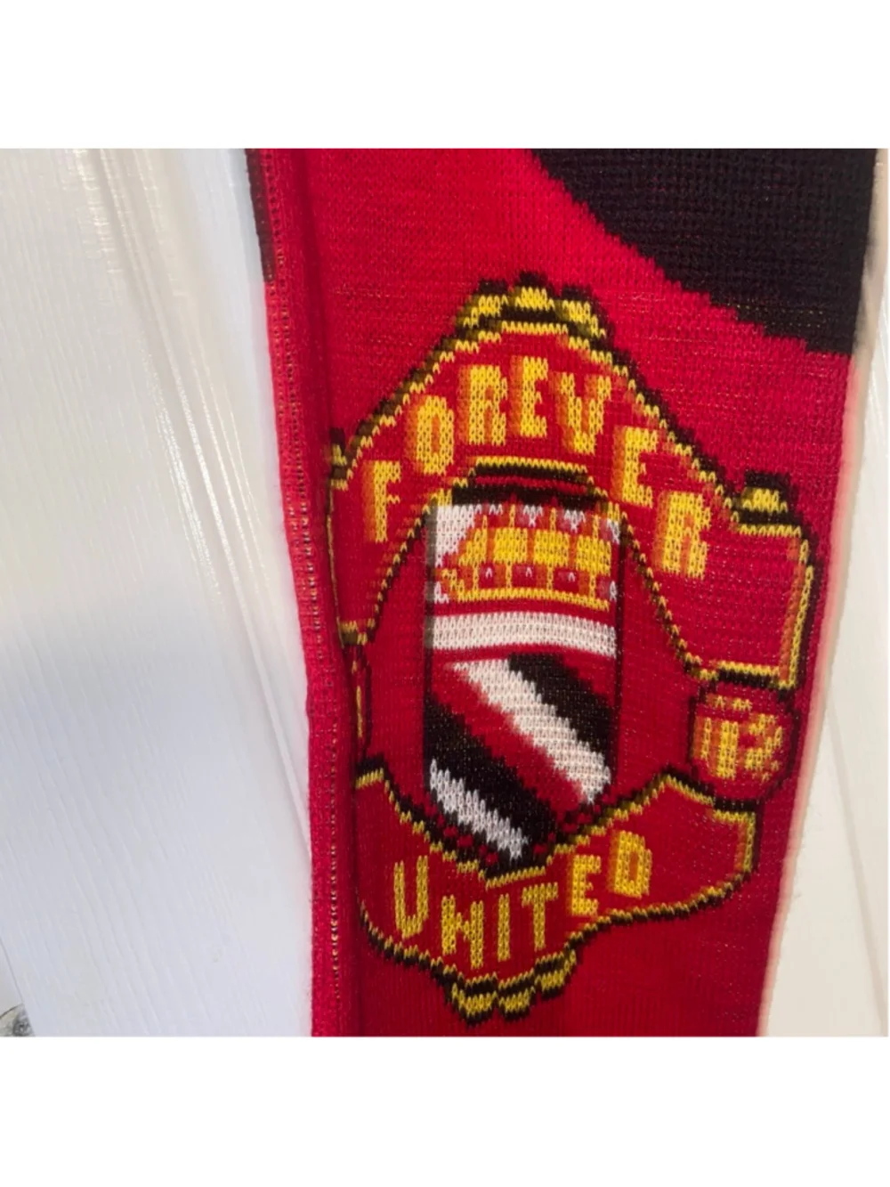 Manchester United Football Club Red and Black ‘Forever United’ Knit Scarf